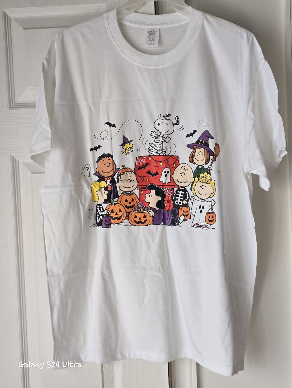 Peanuts Snoopy Halloween Decor Tshirt NEW Sz L (Fits Like XL)